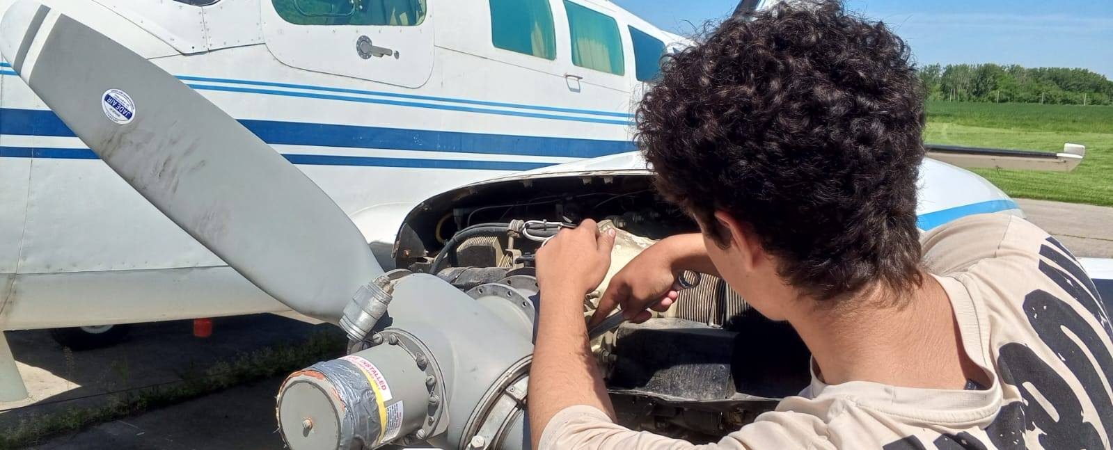 Uçak Bakım Stajında Kritik Deneyim: Cessna 402 Pervane Sökme ve Takma Eğitimi